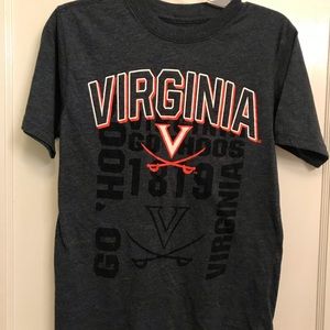 Virginia go hoos shirt.